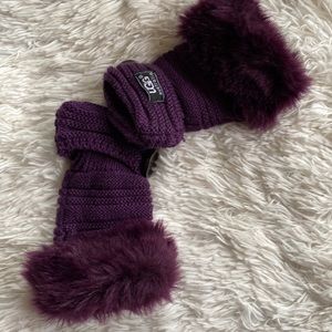 New UGG women's luscious Purple fur fingerless button luxury mittens gloves